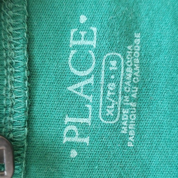 NEW "The Children's Place" Christmas Top - Picture 4 of 6